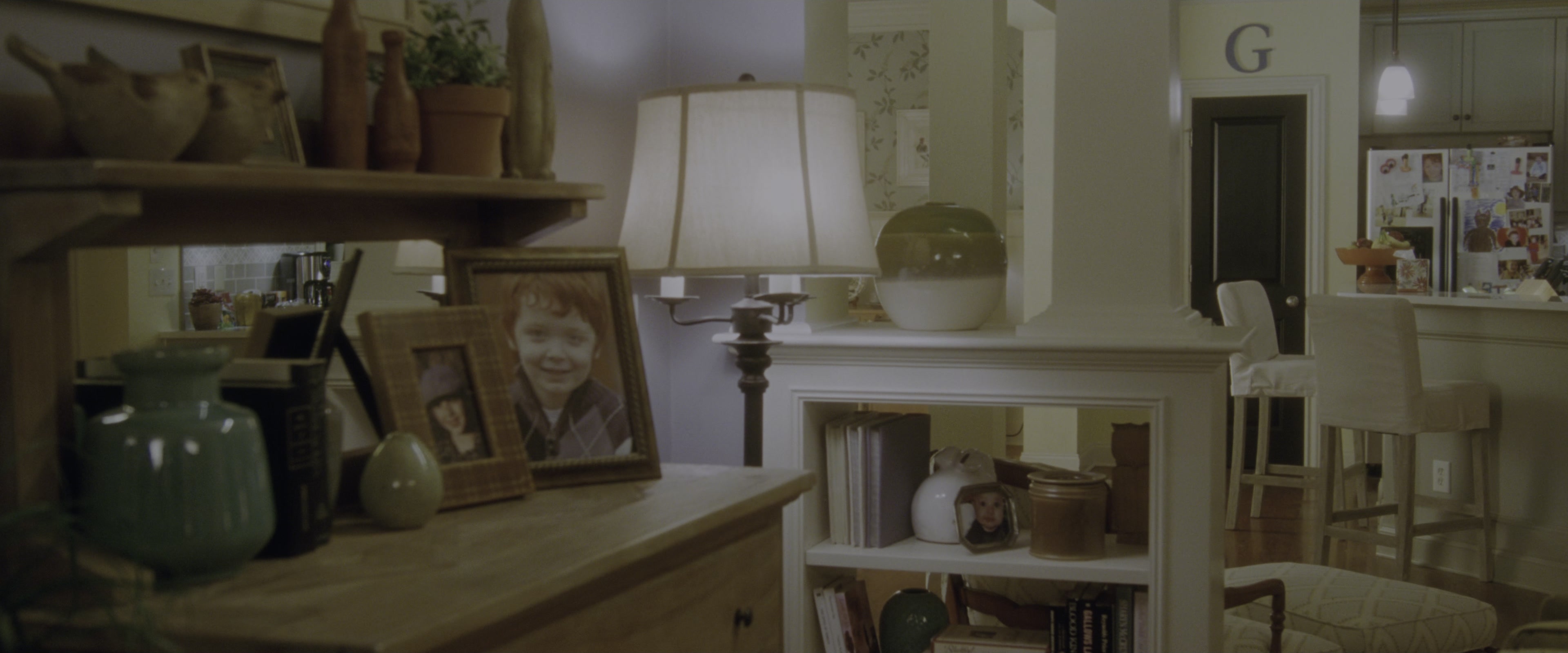 Keeping Up with the Joneses (2016), wide, 2.40:1 — film still