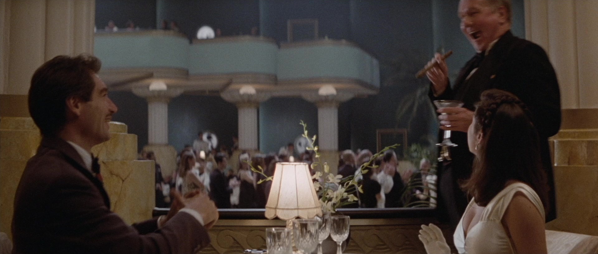 The Rocketeer (1991), close, 2.35:1 — film still