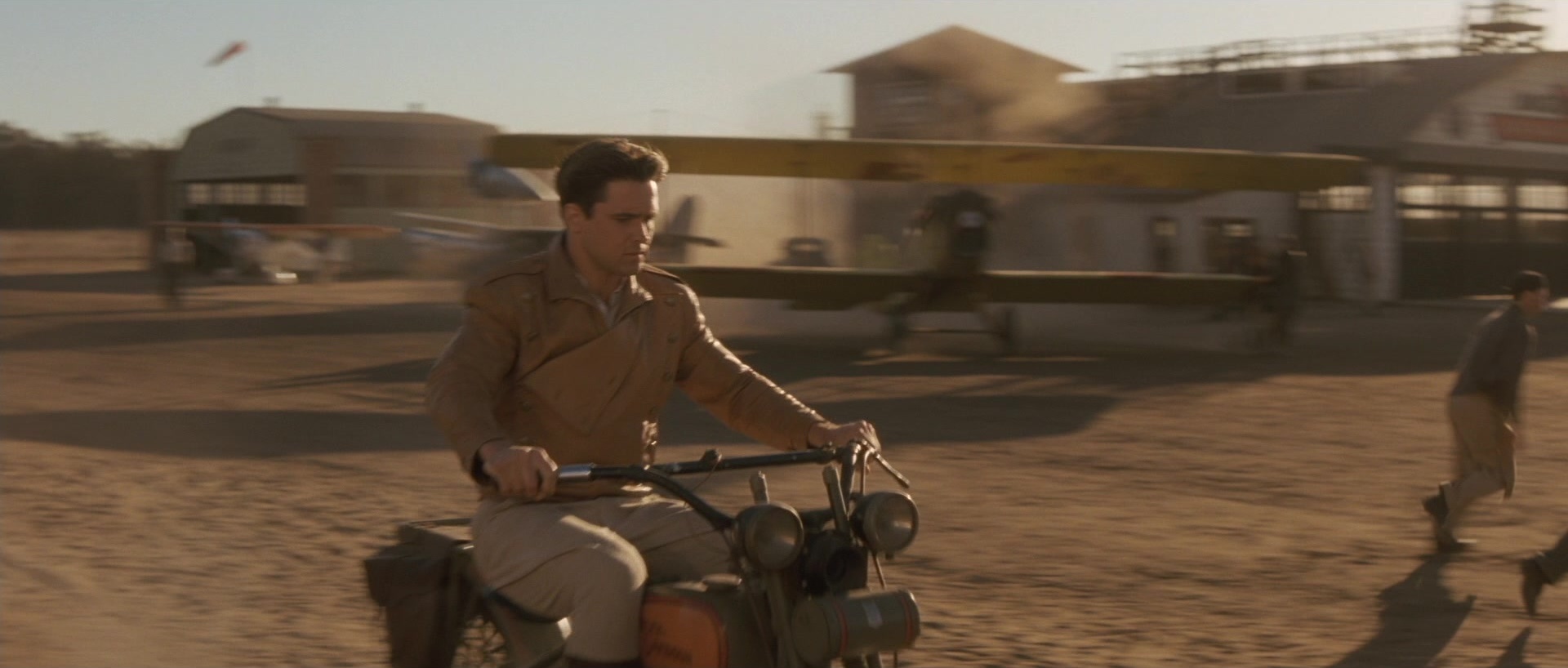 The Rocketeer (1991), wide, 2.35:1 — film still