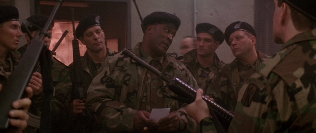 Die Hard 2 — film still