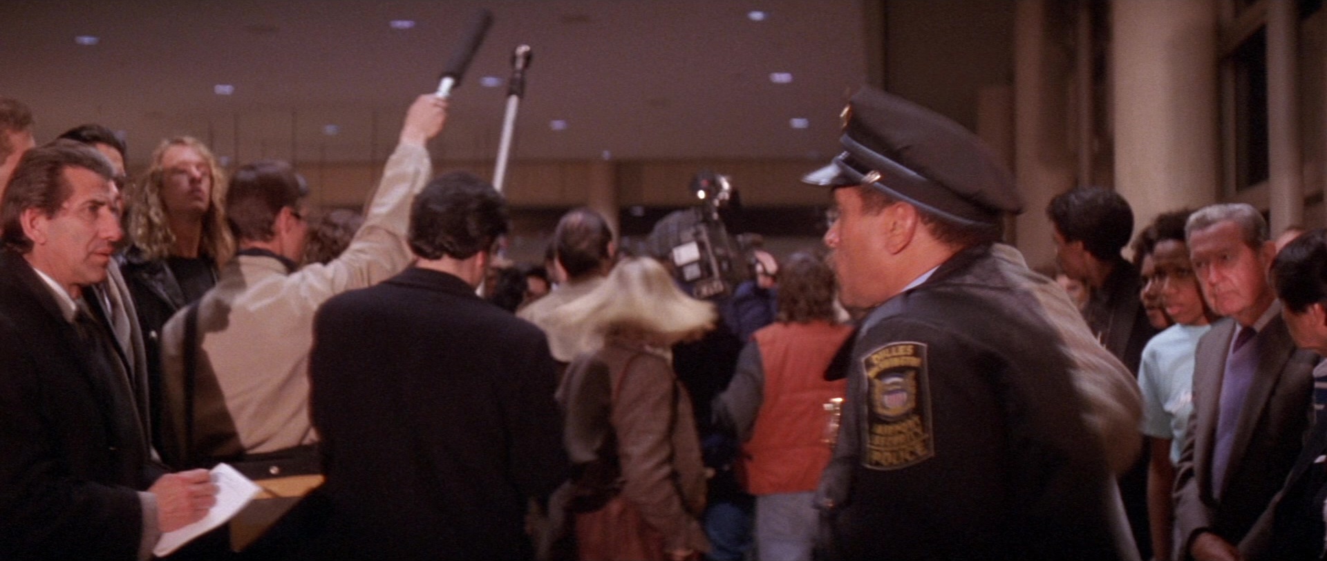 Die Hard 2 (1990), wide, 2.36:1 — film still