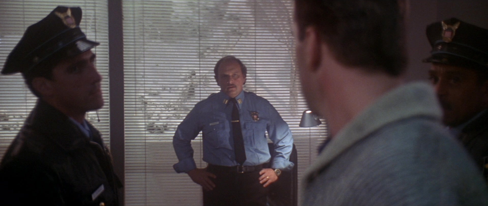 Die Hard 2 (1990), wide, 2.36:1 — film still