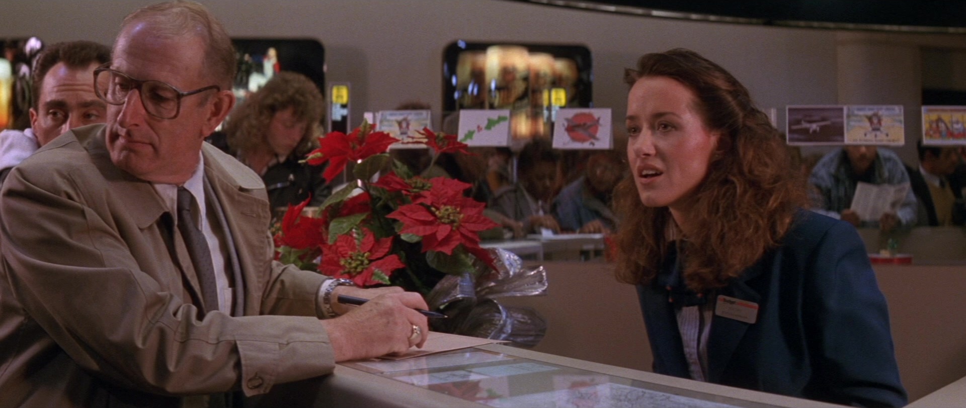Die Hard 2 (1990), wide, 2.36:1 — film still
