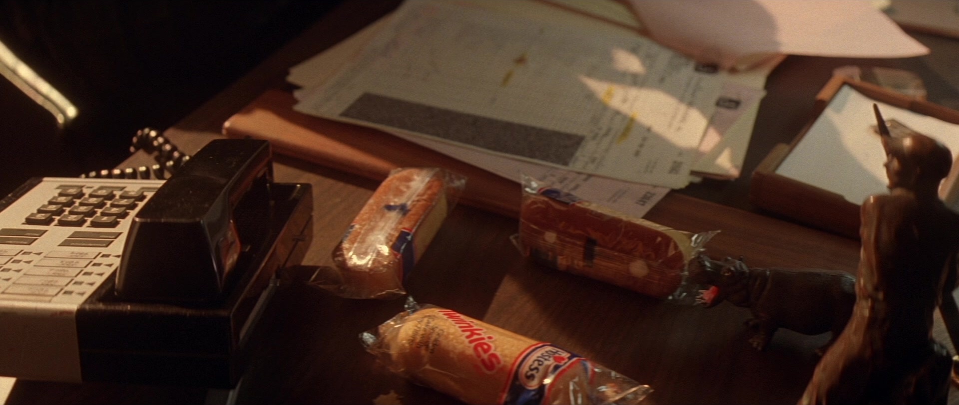 Die Hard 2 (1990), wide, 2.36:1 — film still
