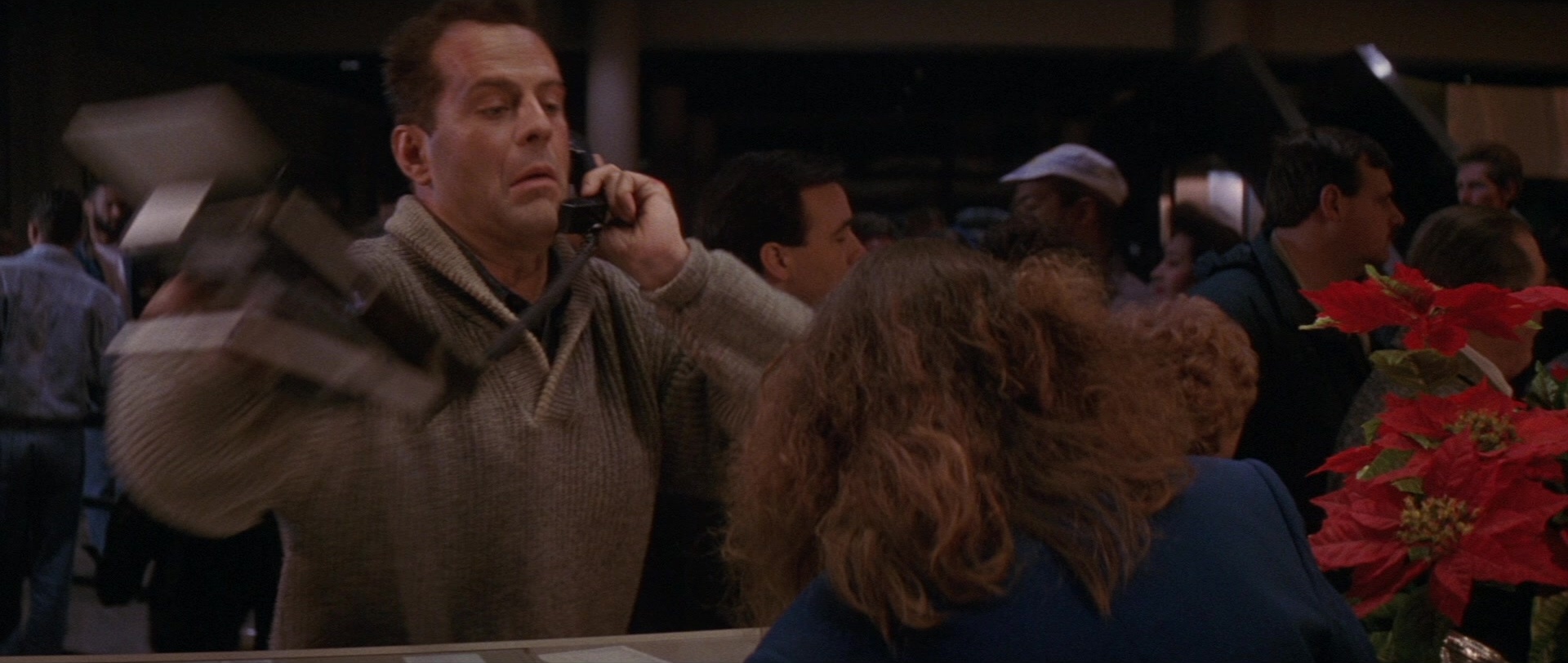 Die Hard 2 (1990), wide, 2.36:1 — film still