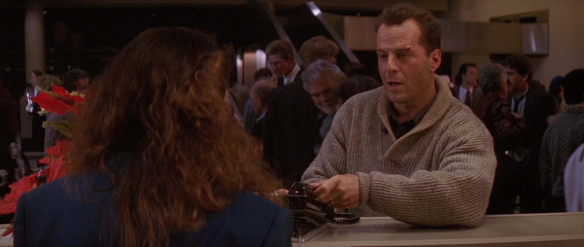 Die Hard 2 (1990), wide, 2.36:1 — film still
