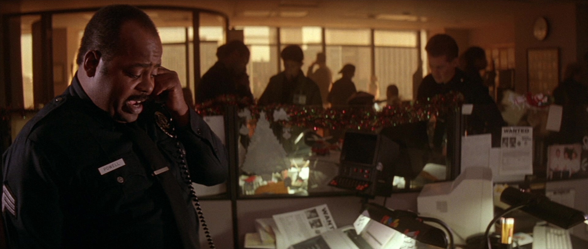Die Hard 2 (1990), wide, 2.36:1 — film still