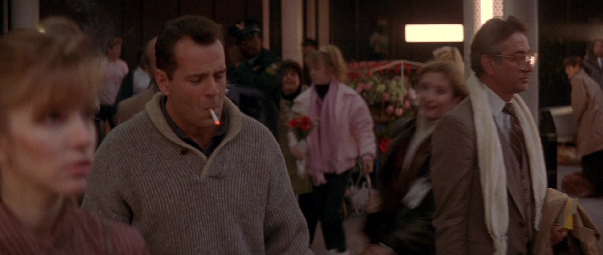 Die Hard 2 (1990), wide, 2.36:1 — film still