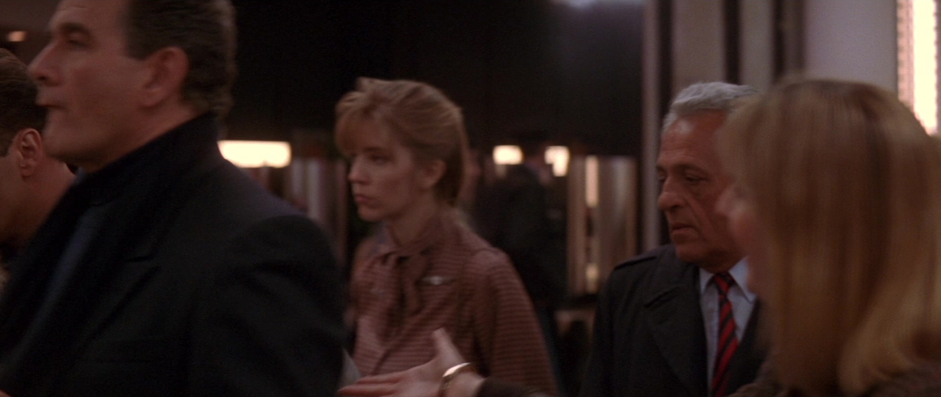 Die Hard 2 (1990), wide, 2.36:1 — film still