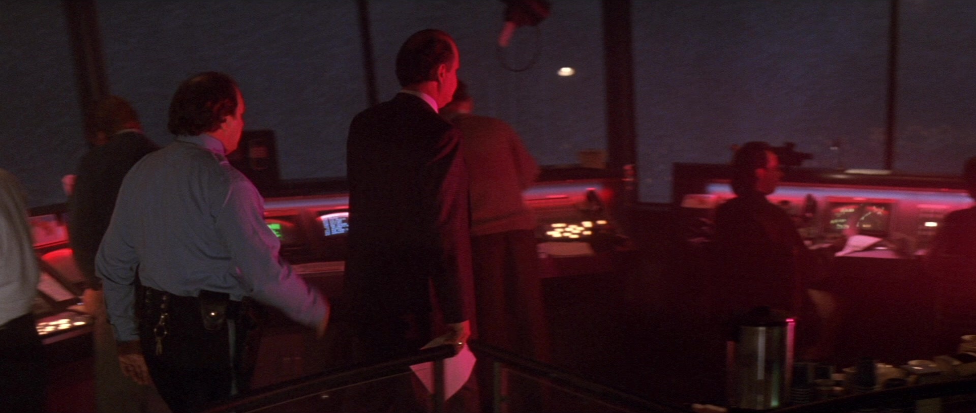 Die Hard 2 (1990), wide, 2.36:1 — film still