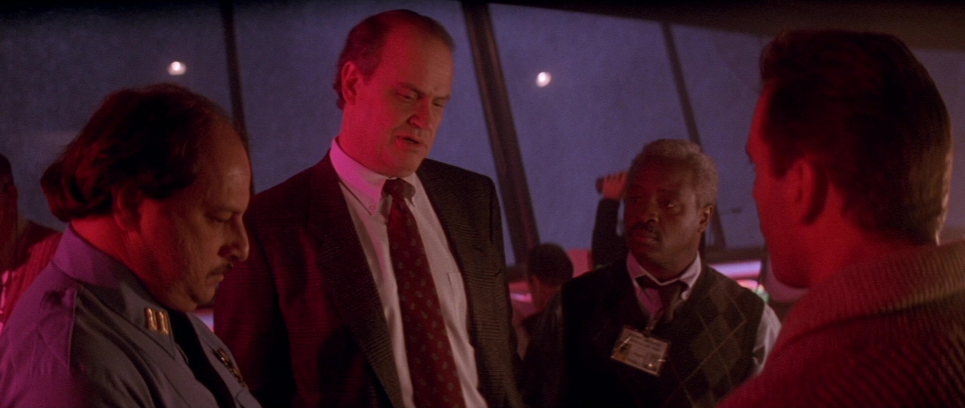 Die Hard 2 (1990), unknown, 2.36:1 — film still