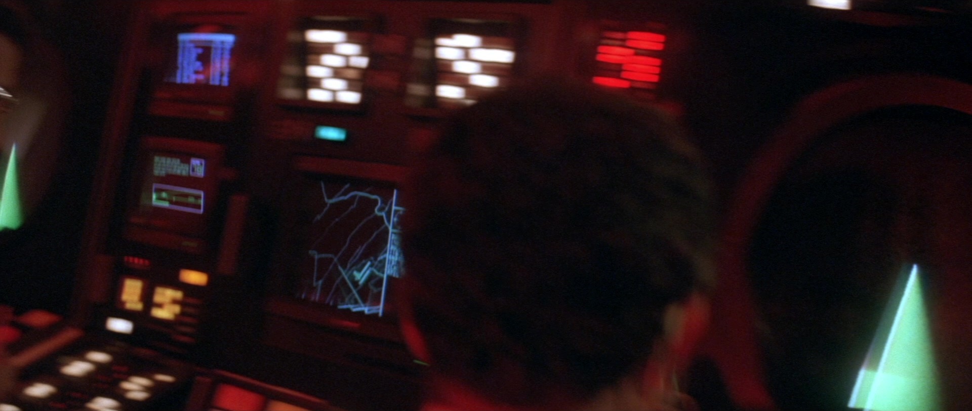 Die Hard 2 (1990), unknown, 2.36:1 — film still