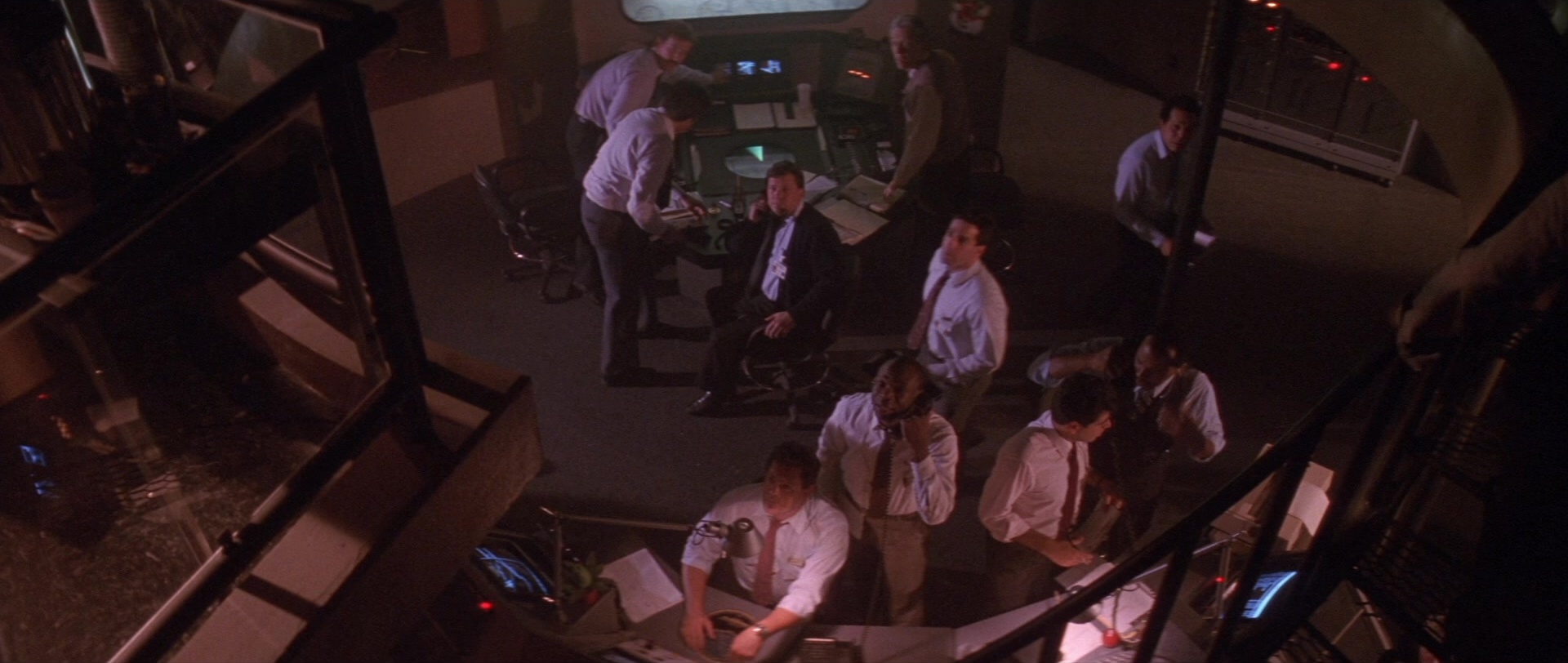Die Hard 2 (1990), wide, 2.36:1 — film still