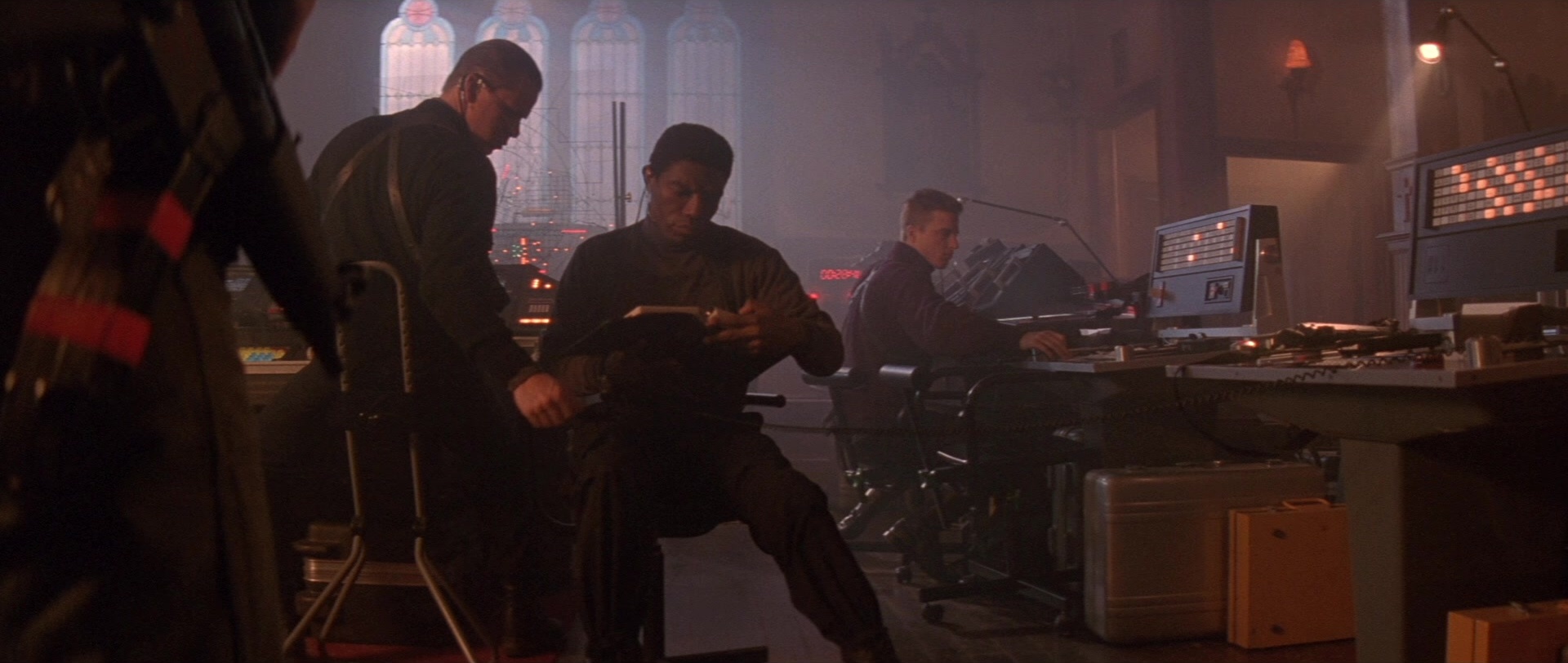 Die Hard 2 (1990), unknown, 2.36:1 — film still