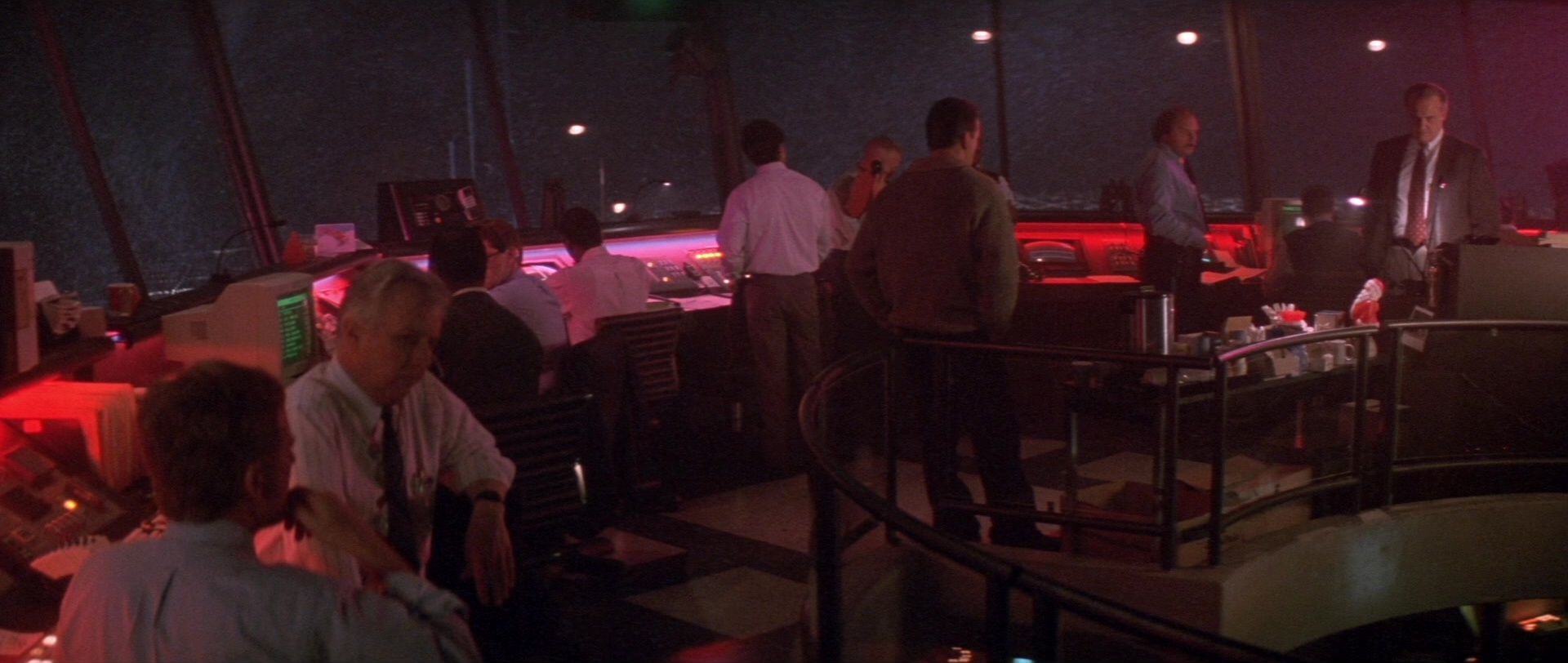 Die Hard 2 (1990), wide, 2.36:1 — film still