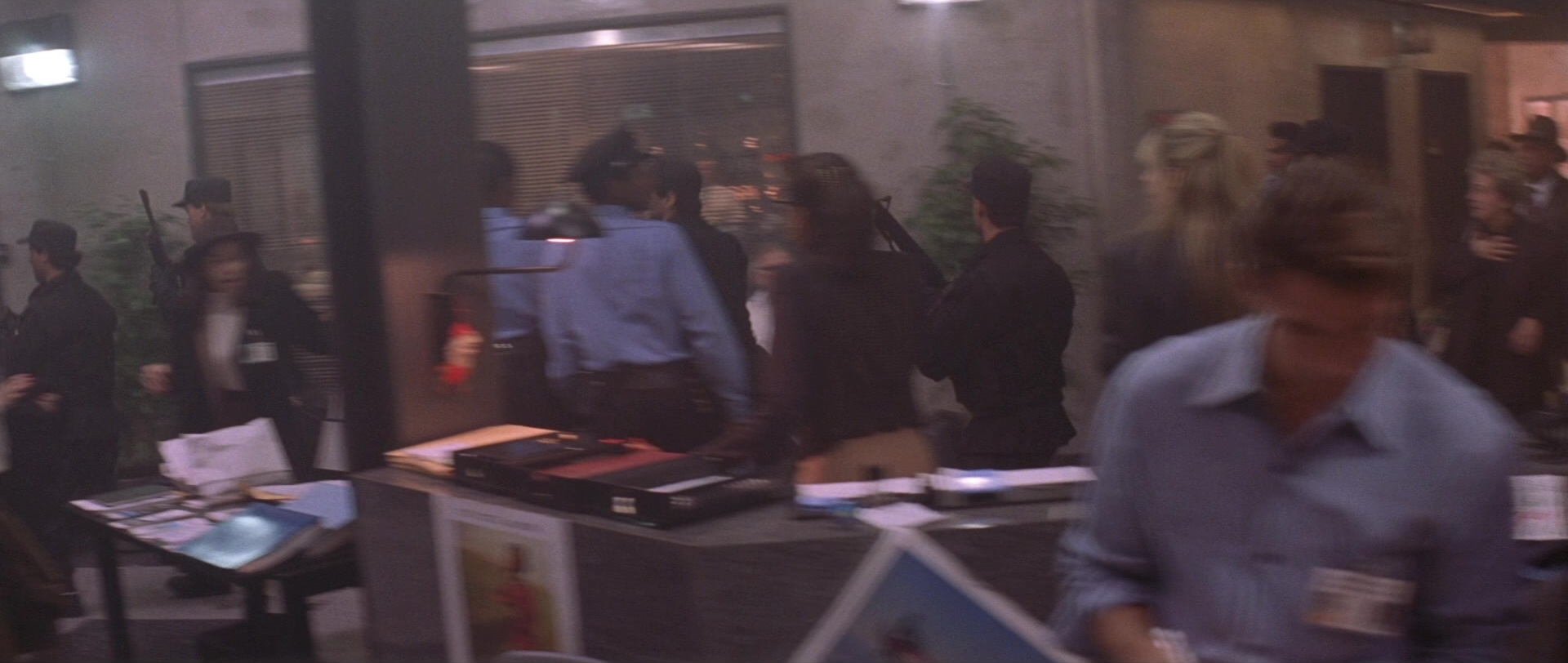 Die Hard 2 (1990), wide, 2.36:1 — film still