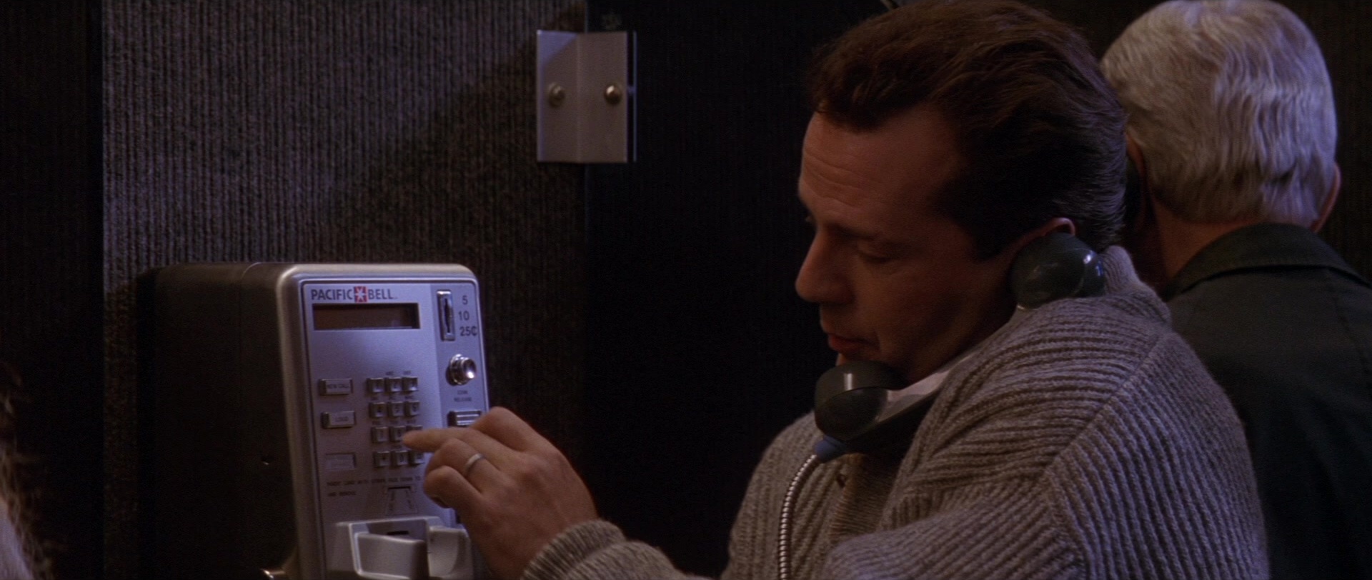 Die Hard 2 (1990), wide, 2.36:1 — film still