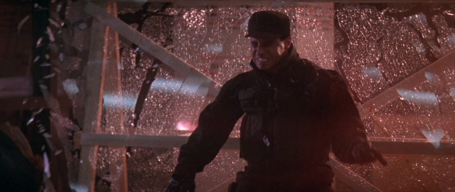 Die Hard 2 (1990), wide, 2.36:1 — film still