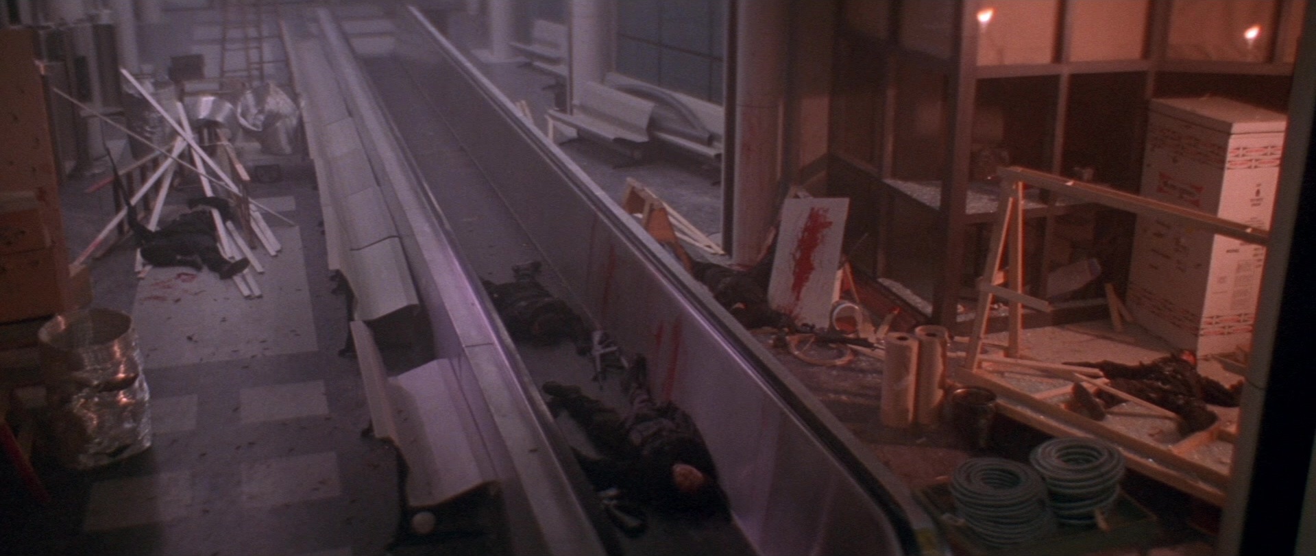 Die Hard 2 (1990), wide, 2.36:1 — film still