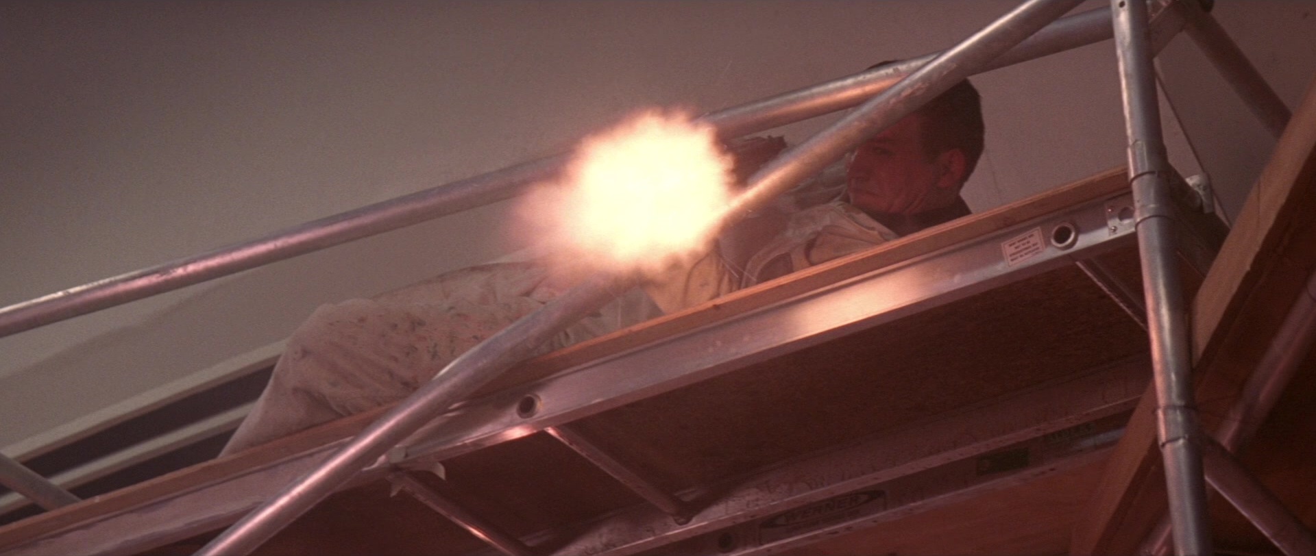 Die Hard 2 (1990), unknown, 2.36:1 — film still