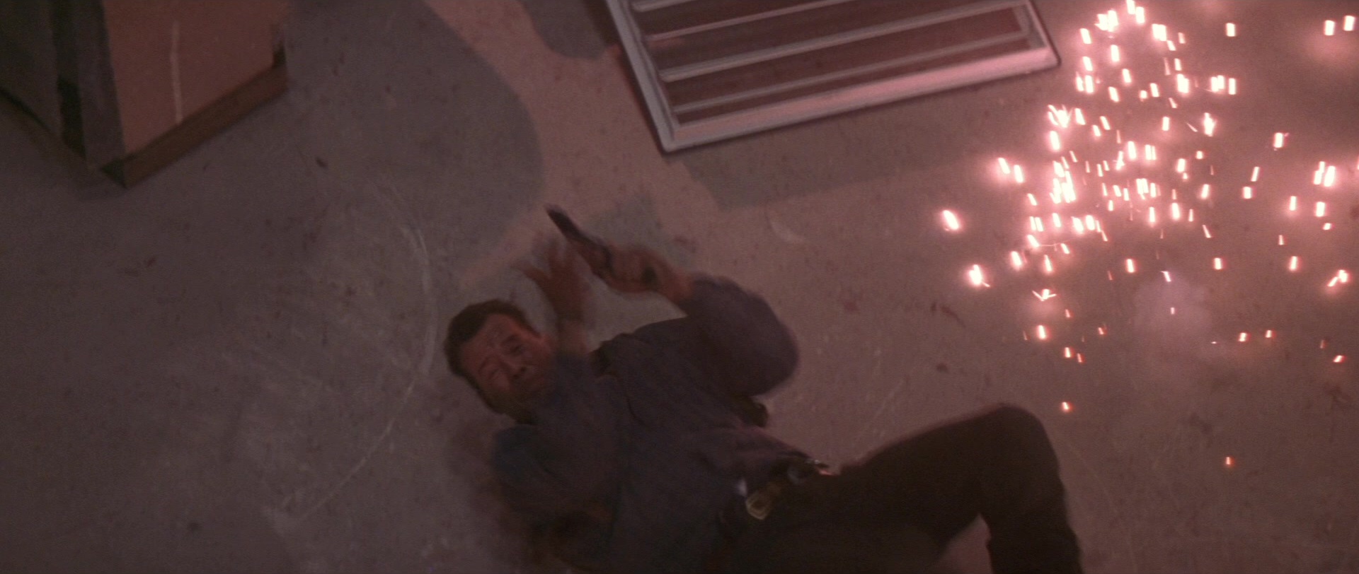 Die Hard 2 (1990), unknown, 2.36:1 — film still