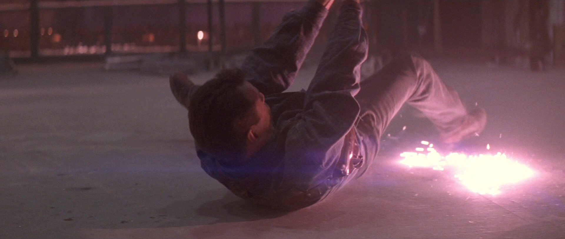 Die Hard 2 (1990), wide, 2.36:1 — film still