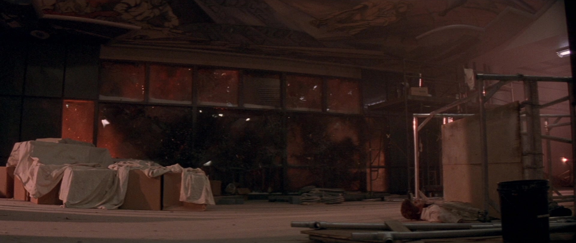 Die Hard 2 (1990), wide, 2.36:1 — film still