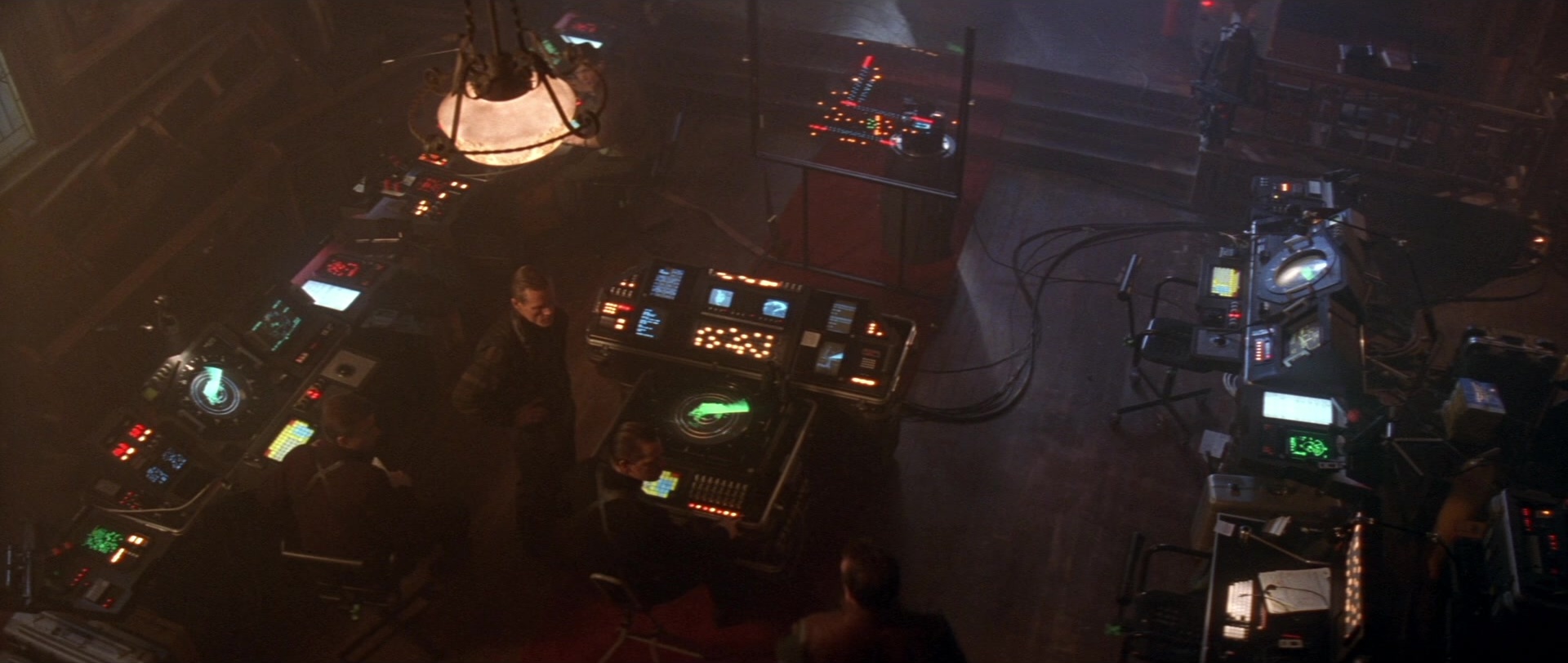 Die Hard 2 (1990), wide, 2.36:1 — film still