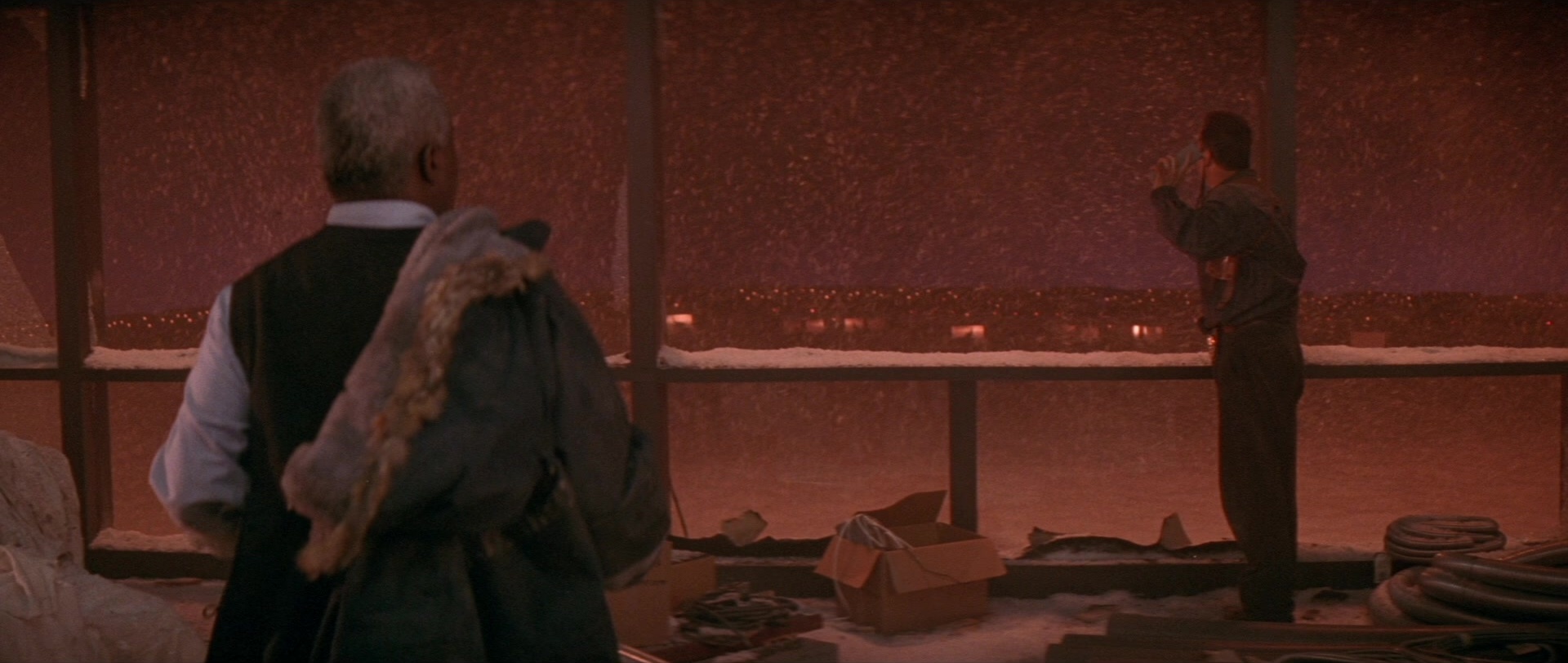 Die Hard 2 (1990), unknown, 2.36:1 — film still