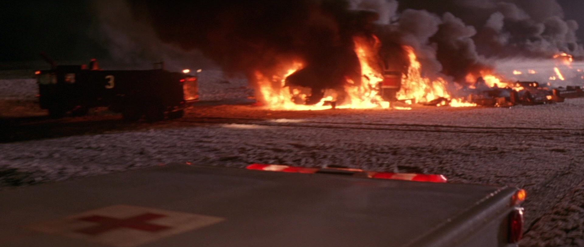 Die Hard 2 (1990), unknown, 2.36:1 — film still