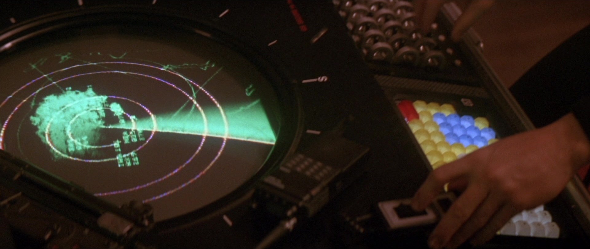 Die Hard 2 (1990), unknown, 2.36:1 — film still