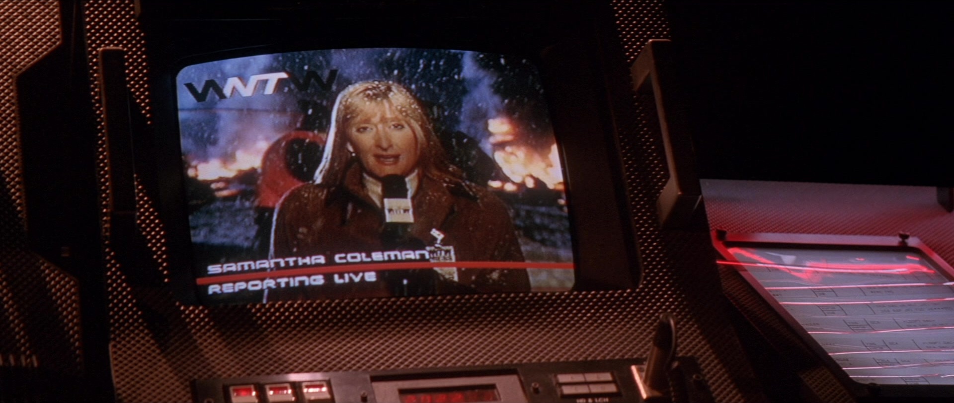 Die Hard 2 (1990), wide, 2.36:1 — film still