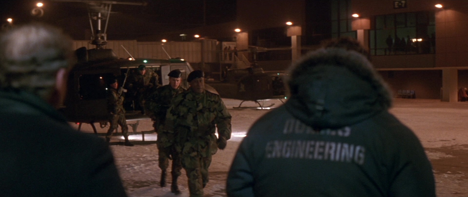 Die Hard 2 (1990), wide, 2.36:1 — film still