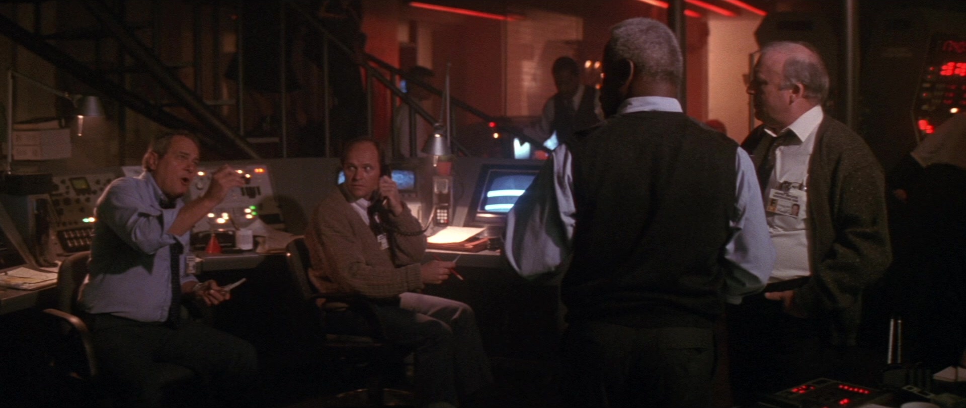 Die Hard 2 (1990), wide, 2.36:1 — film still