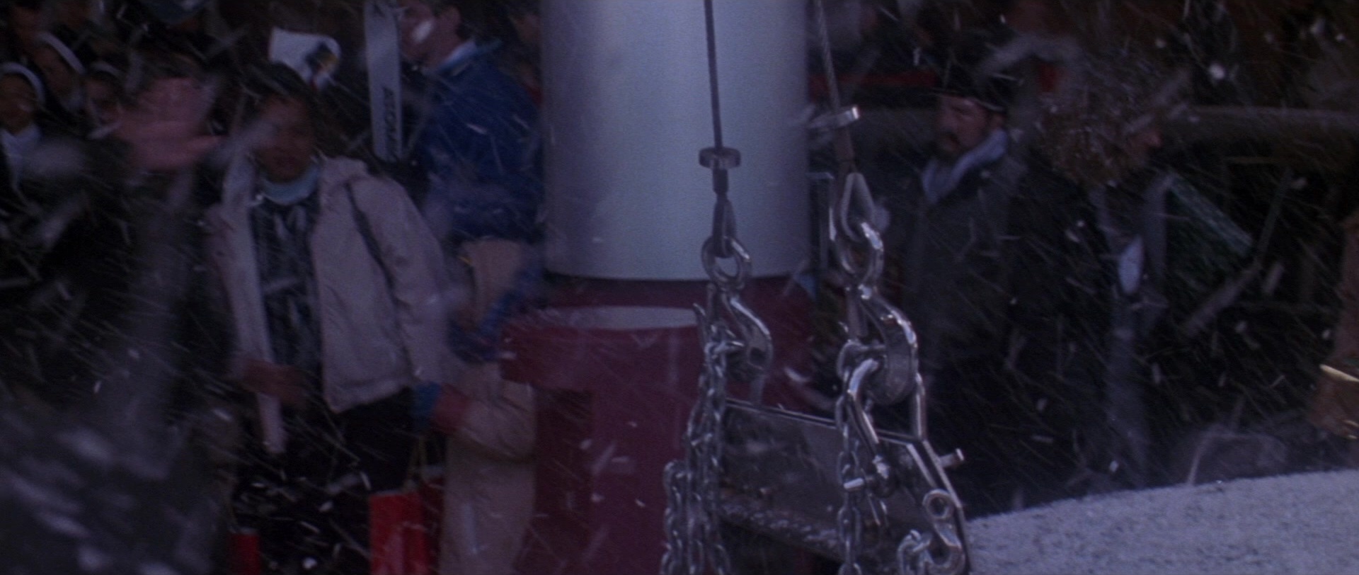 Die Hard 2 (1990), wide, 2.36:1 — film still