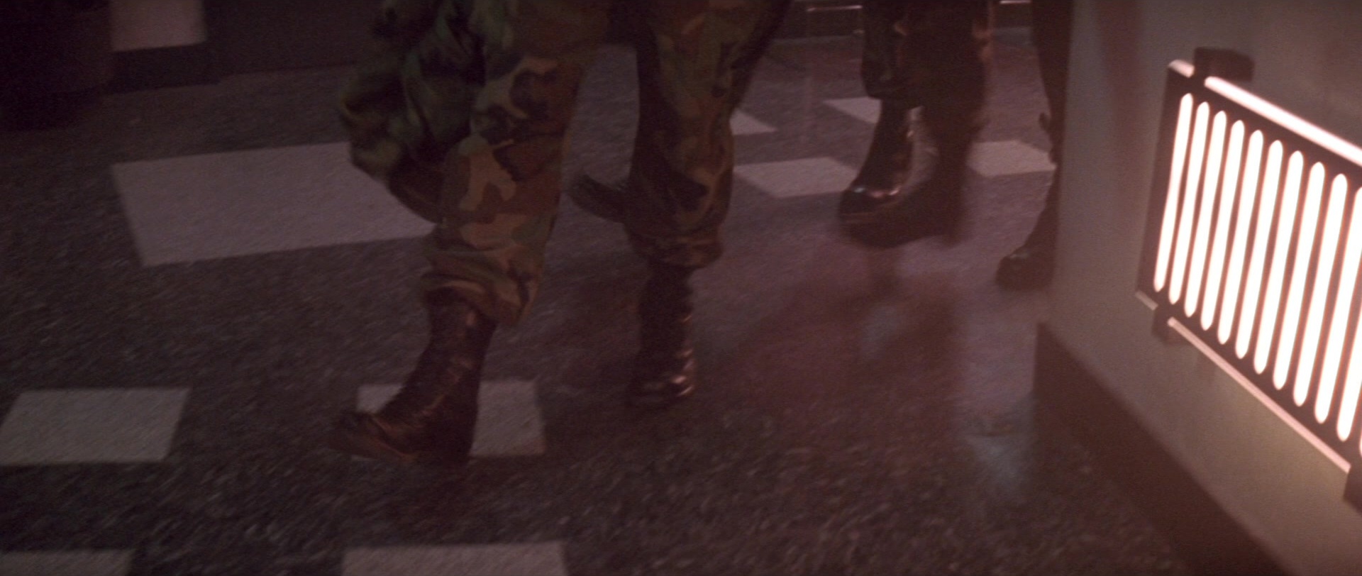 Die Hard 2 (1990), wide, 2.36:1 — film still