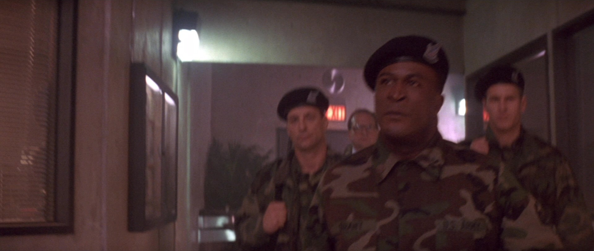 Die Hard 2 (1990), wide, 2.36:1 — film still