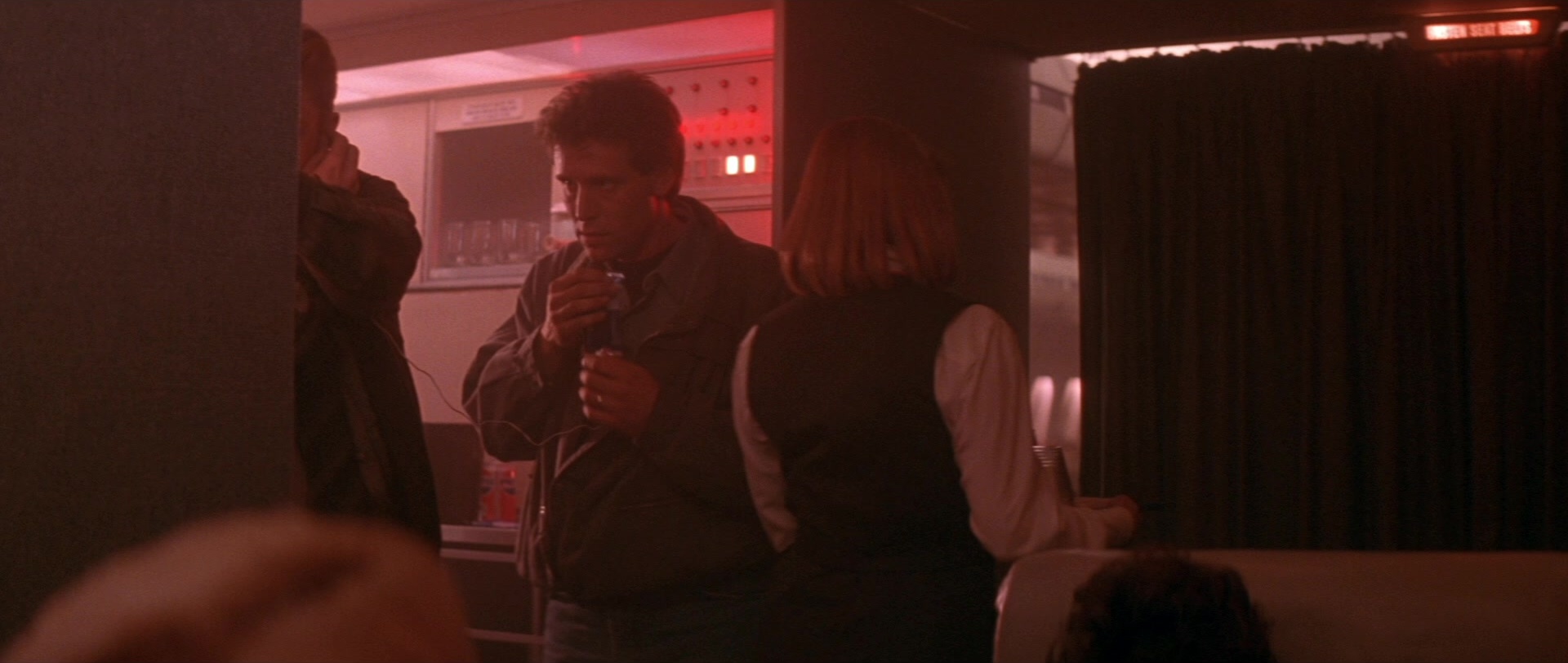 Die Hard 2 (1990), wide, 2.36:1 — film still