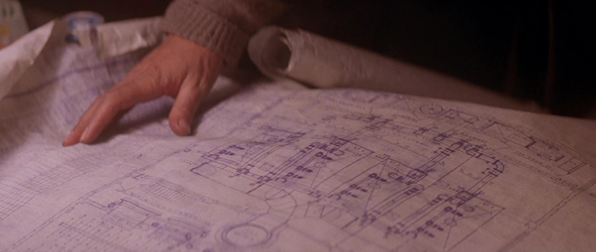 Die Hard 2 (1990), wide, 2.36:1 — film still
