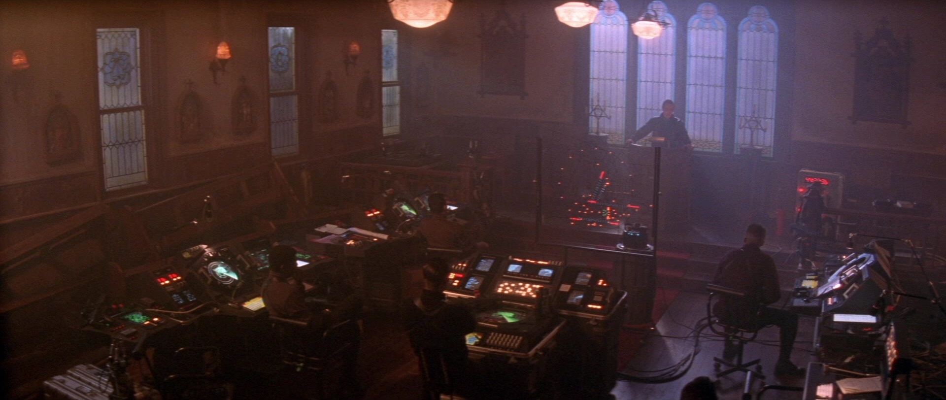 Die Hard 2 (1990), wide, 2.36:1 — film still