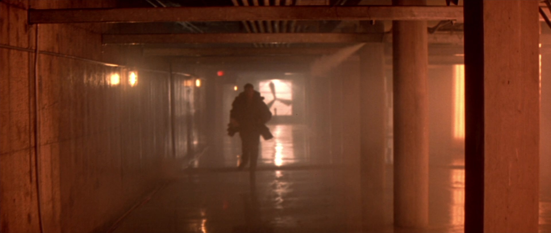 Die Hard 2 (1990), wide, 2.36:1 — film still
