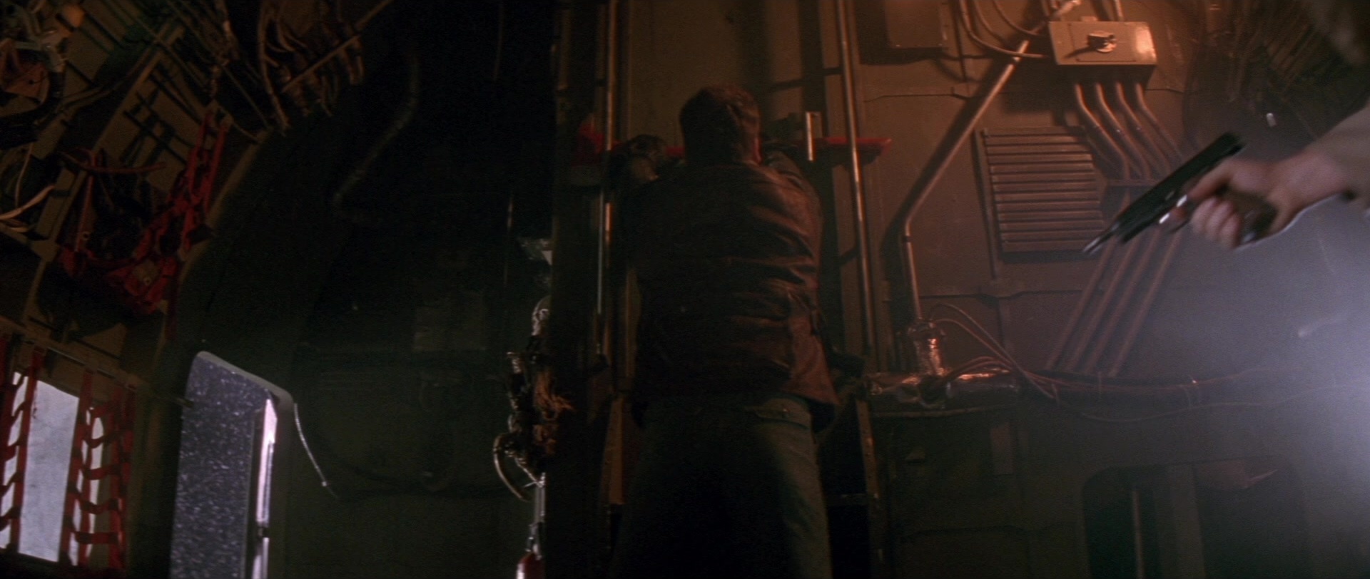 Die Hard 2 (1990), wide, 2.36:1 — film still