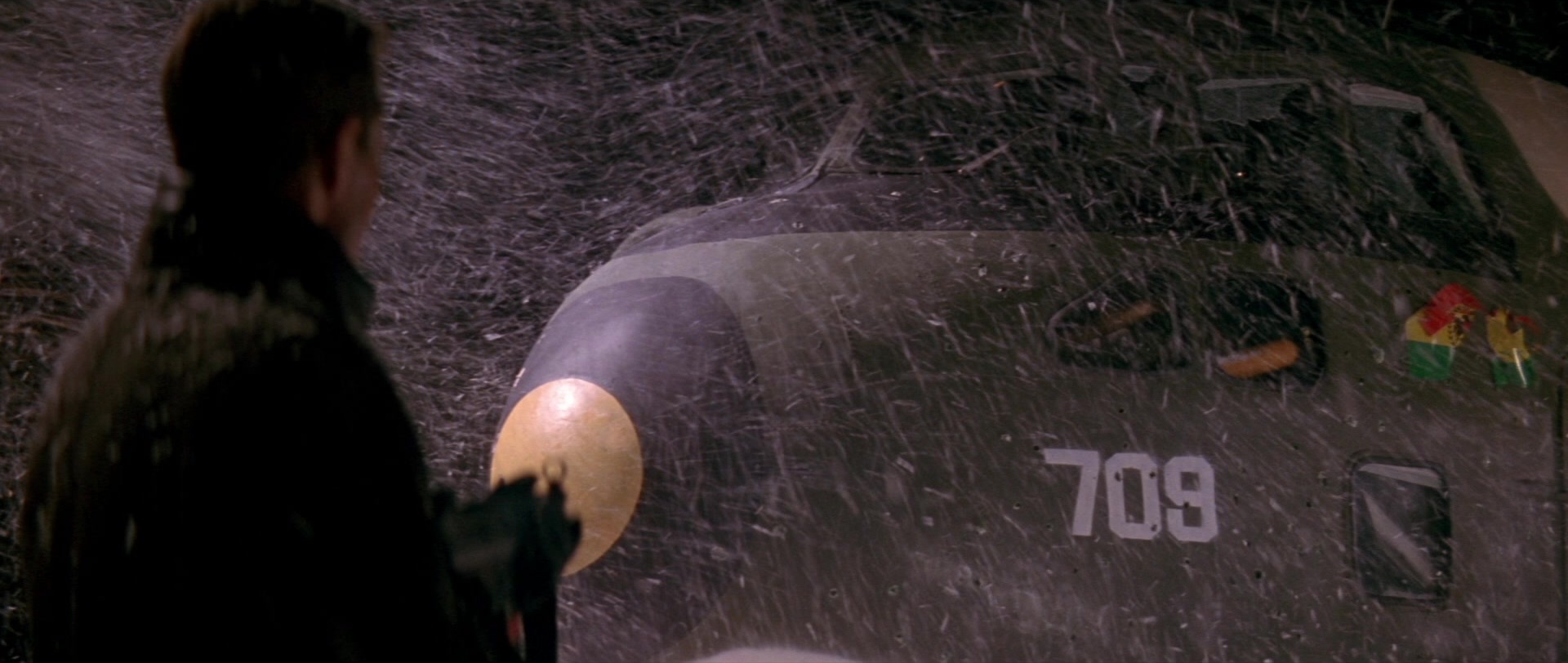 Die Hard 2 (1990), wide, 2.36:1 — film still