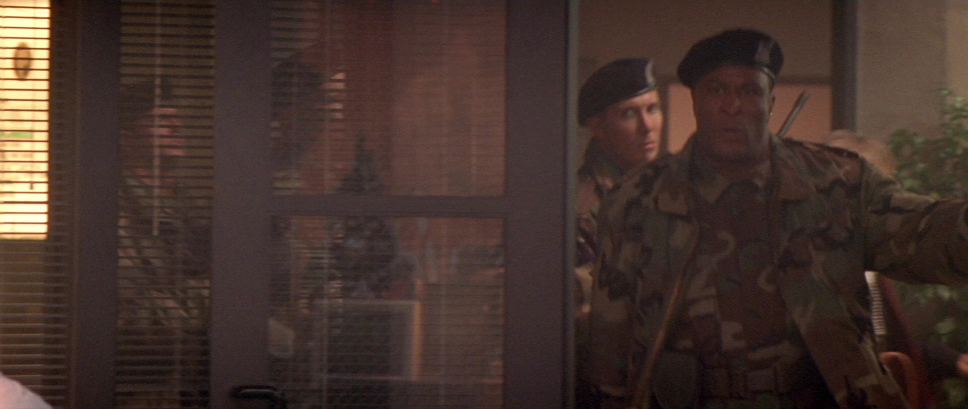Die Hard 2 (1990), wide, 2.36:1 — film still