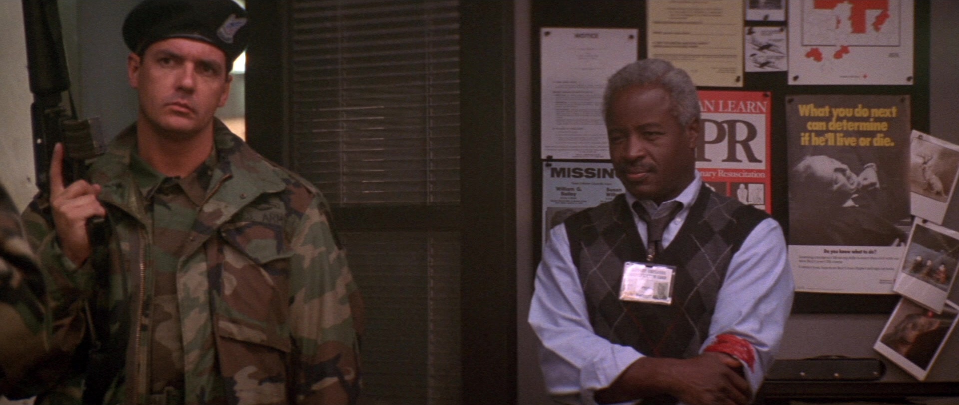 Die Hard 2 (1990), wide, 2.36:1 — film still