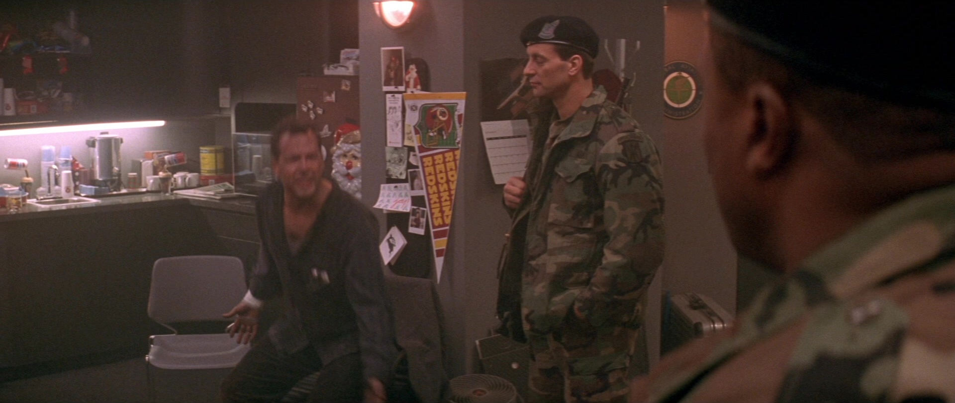Die Hard 2 (1990), wide, 2.36:1 — film still