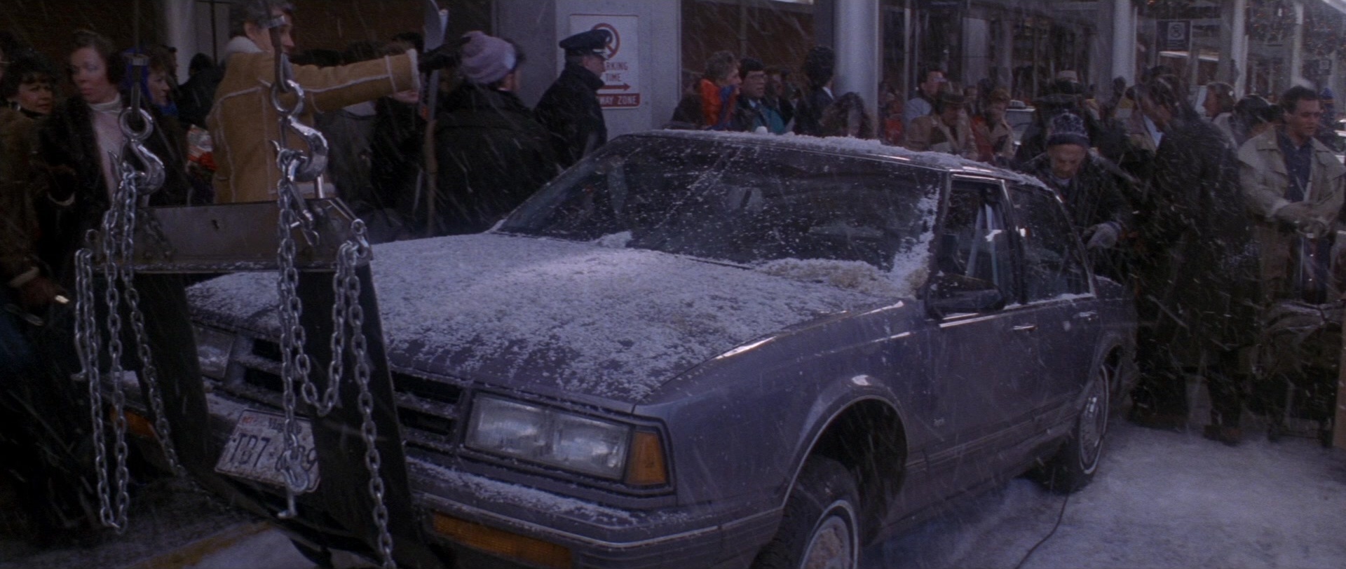 Die Hard 2 (1990), wide, 2.36:1 — film still