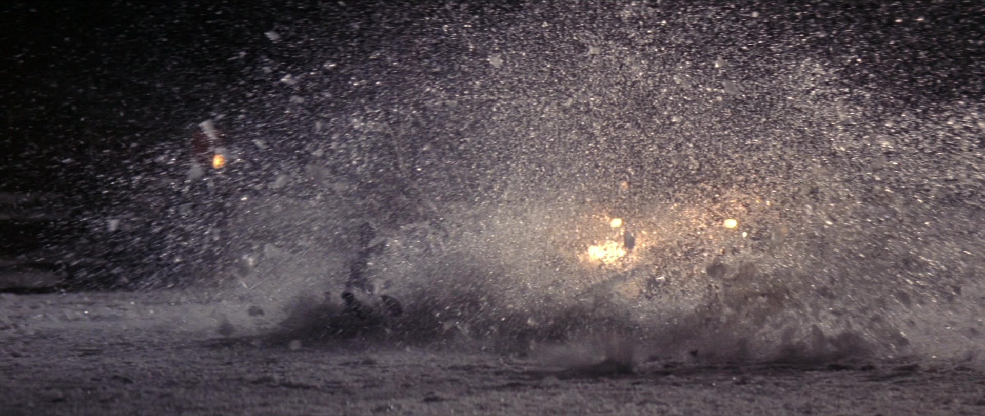 Die Hard 2 (1990), unknown, 2.36:1 — film still