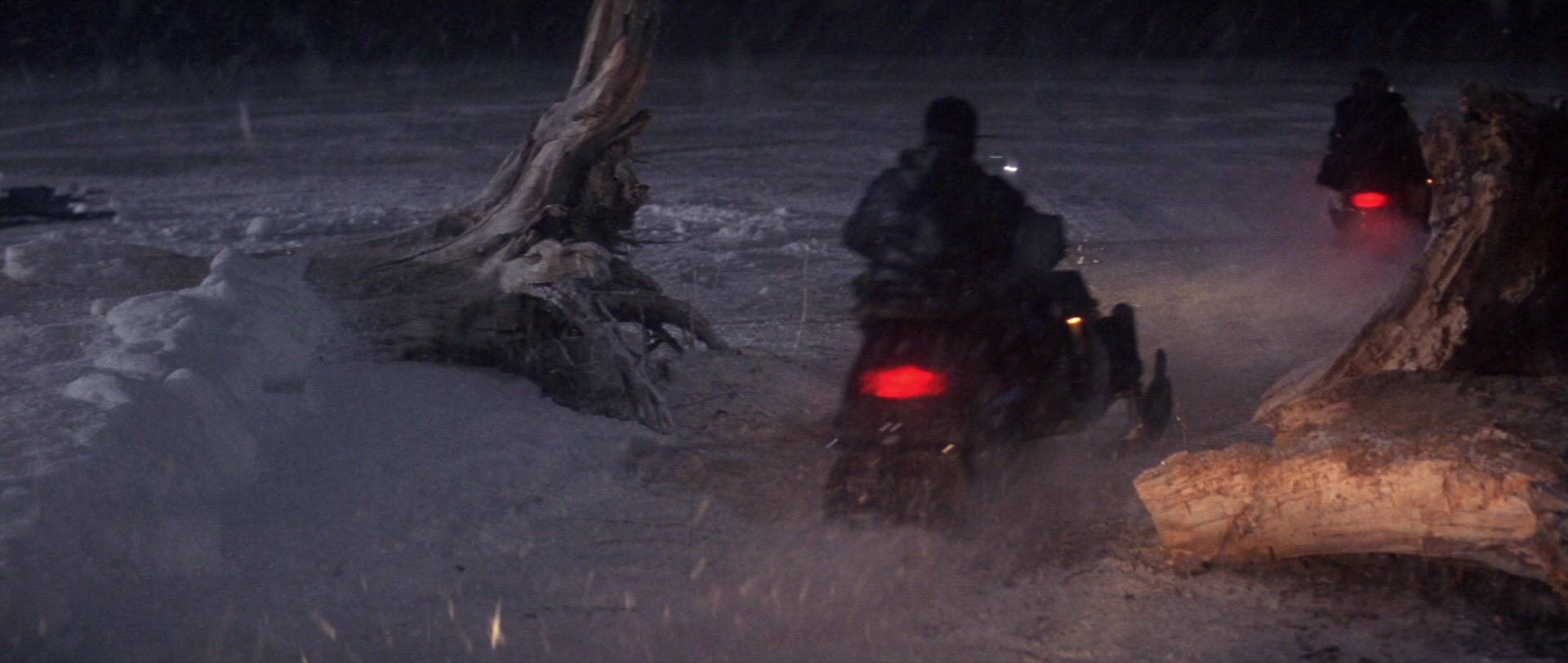 Die Hard 2 (1990), unknown, 2.36:1 — film still