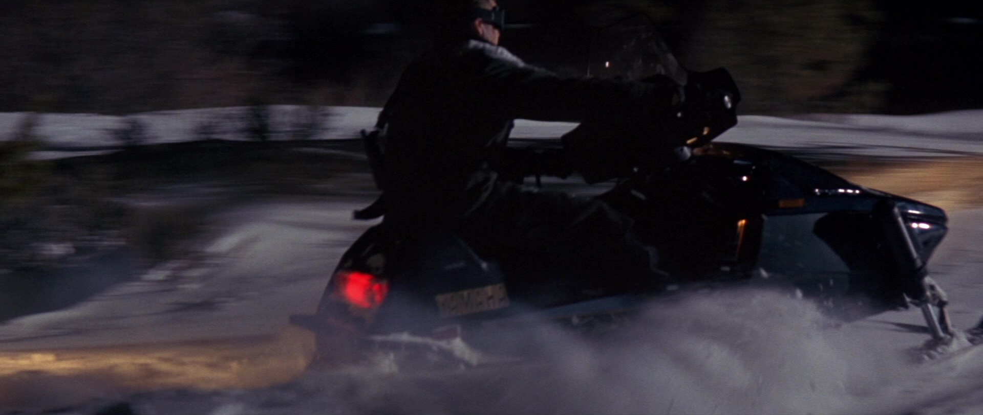 Die Hard 2 (1990), unknown, 2.36:1 — film still